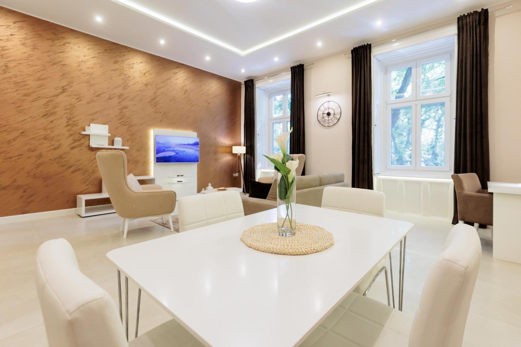 Apartman Mirakul Σουμπότικα Εξωτερικό φωτογραφία